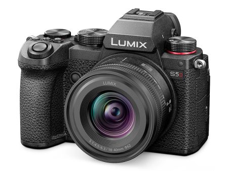 Panasonic Lumix S5D Body with Lumix S 18-40mm F4.5-6.3 lens Discount